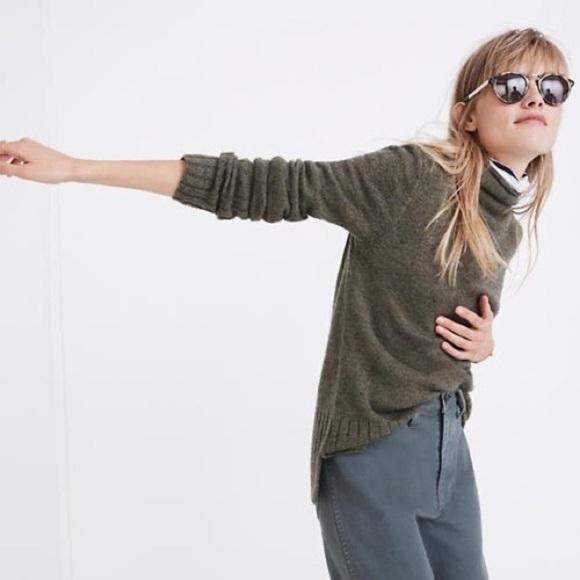 [Madewell] Olive Green Knit Turtleneck Sweater - Picture 3 of 8